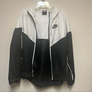 nike windbreaker